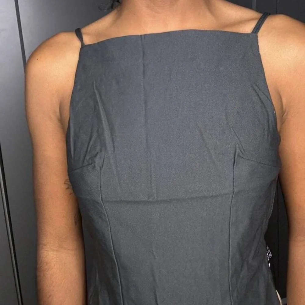 Backless Top - Picture 5 of 6